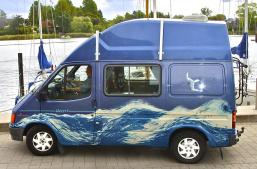 2013 08 Motiv-Lackierung auf einem Ford-Camper: &quot;Wildes Wasser&quot;